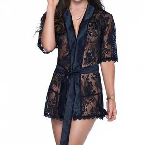 NWT Mapale Black Lace Satin Robe with G String Sise M